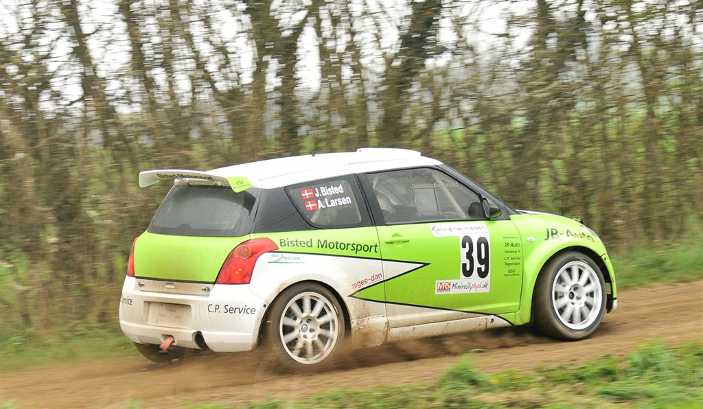 Rallybilen er klar – Rallykøreren halter efter.
(Foto: rallypics.dk)